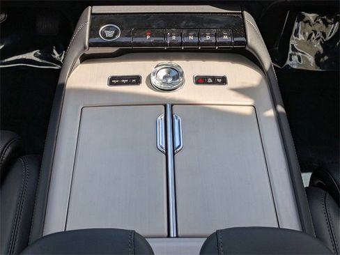 New 2025 Lincoln Navigator Reserve w/ Jet Appearance Package image 18