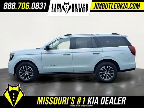 Used 2025 Ford Expedition Platinum AWD/4WD image 4