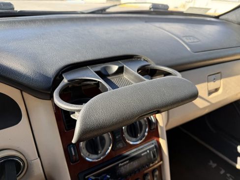 Used 2003 Mercedes-Benz SLK 320 image 14