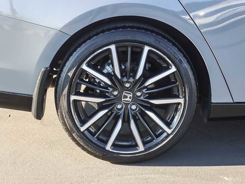 Used 2023 Honda Accord Touring image 10