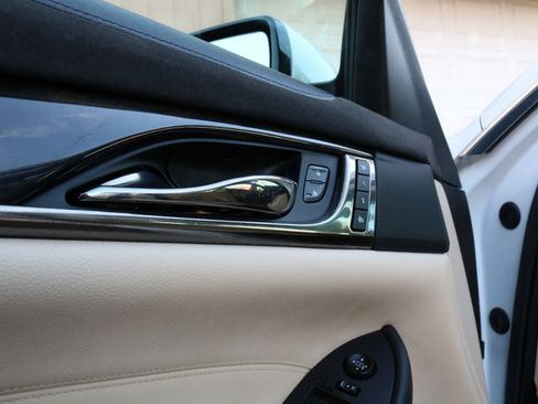 Used 2018 Cadillac CTS Luxury image 19