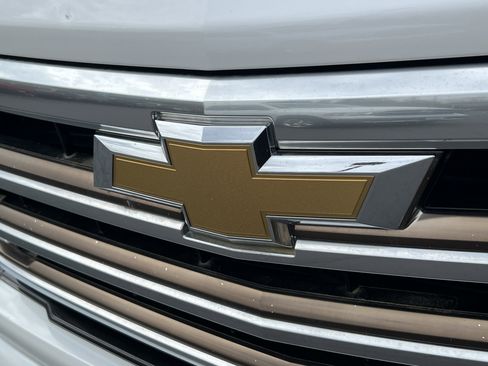 Used 2022 Chevrolet Silverado 1500 High Country image 8