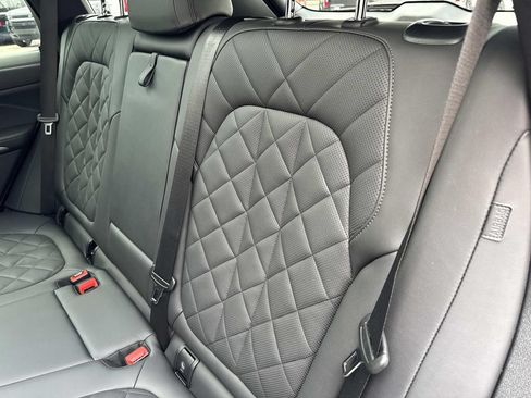 Used 2024 BMW X5 xDrive40i w/ M Sport Package AWD/4WD image 14