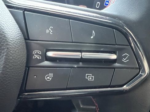 Used 2025 Chevrolet Equinox RS image 44