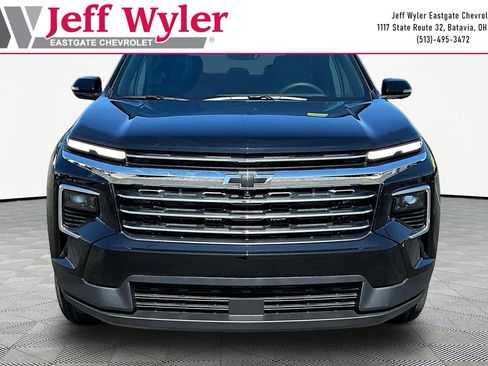New 2026 Chevrolet Traverse LT w/ Driver Confidence Package FWD image 2