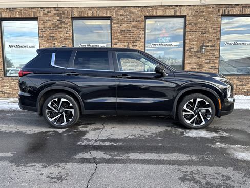 Used 2022 Mitsubishi Outlander ES image 6
