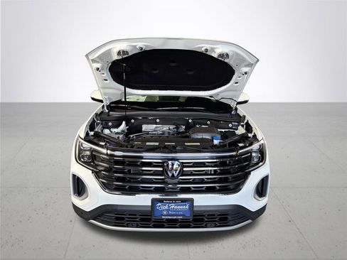 New 2025 Volkswagen Atlas SE image 21