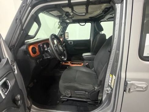 Used 2018 Jeep Wrangler Unlimited Sport AWD/4WD image 14