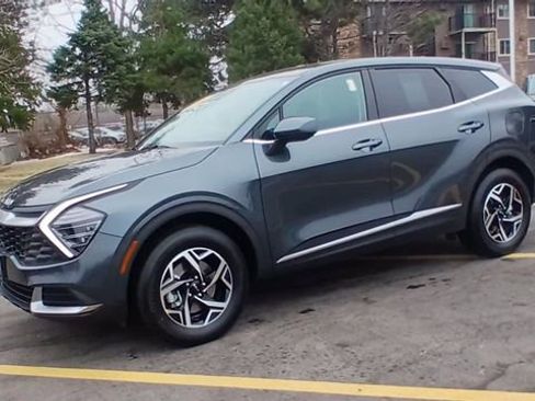 Certified 2025 Kia Sportage LX image 7