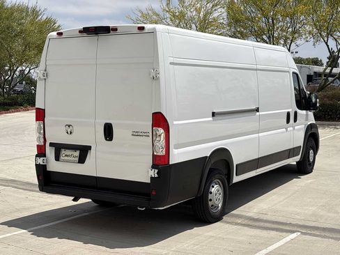 Used 2023 RAM ProMaster 3500 FWD image 3