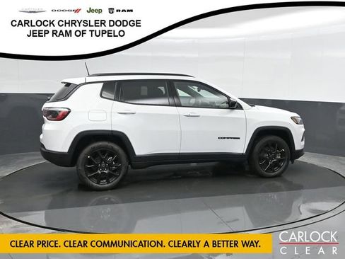 New 2026 Jeep Compass Latitude image 3