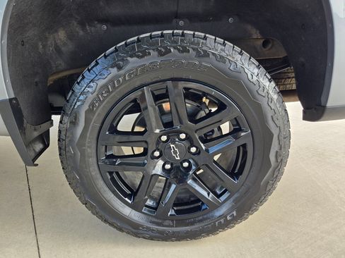 Certified 2025 Chevrolet Silverado 1500 LT Trail Boss w/ Dark Appearance Package AWD/4WD image 27