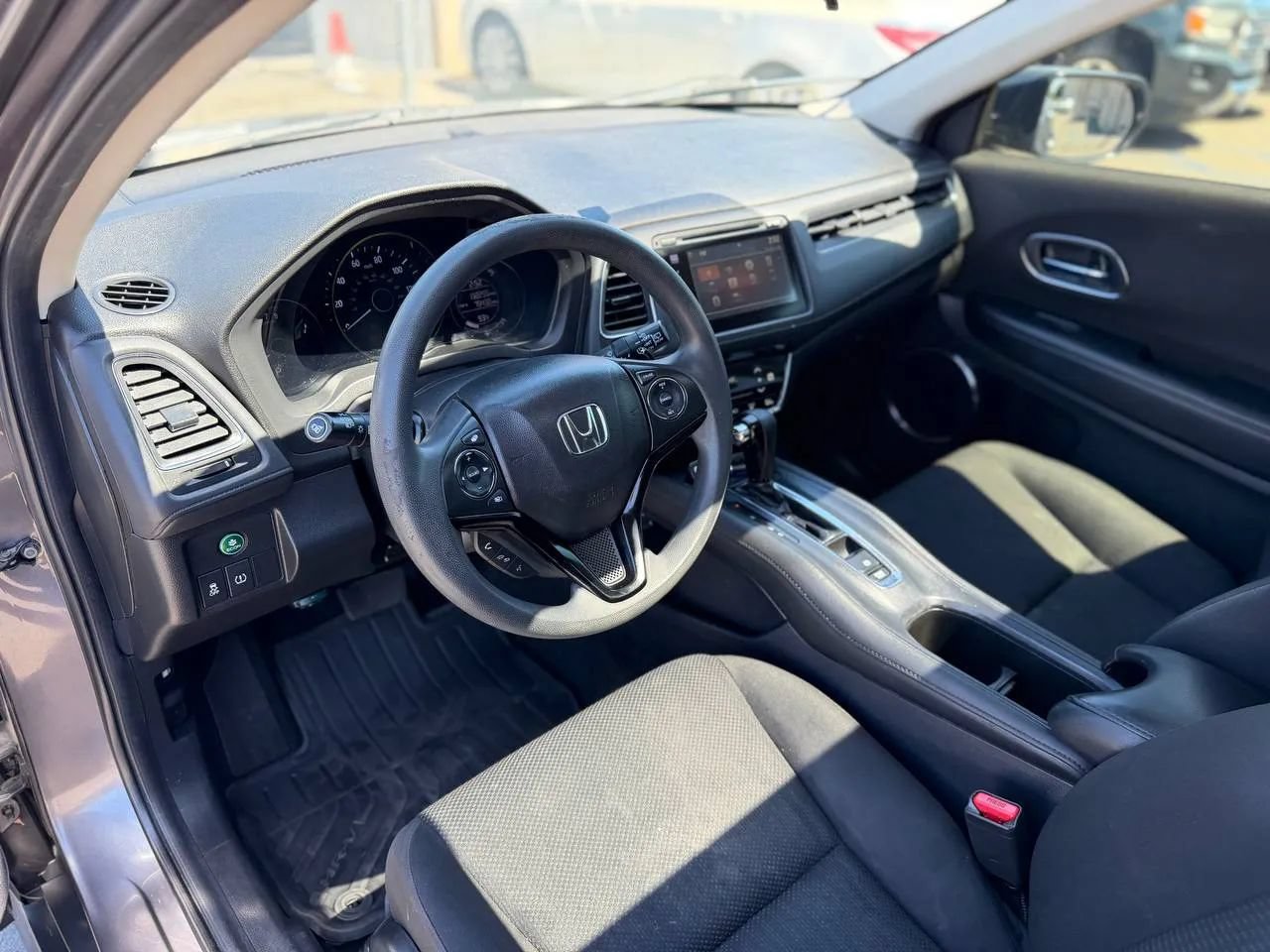 Used 2018 Honda HR-V EX image 24