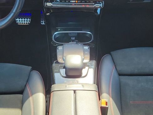 Used 2023 Mercedes-Benz CLA 250 image 17