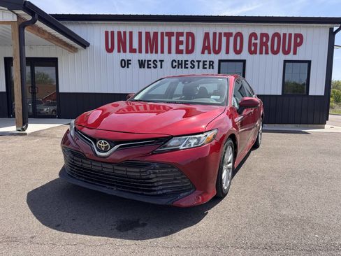 Used 2020 Toyota Camry LE FWD image 1