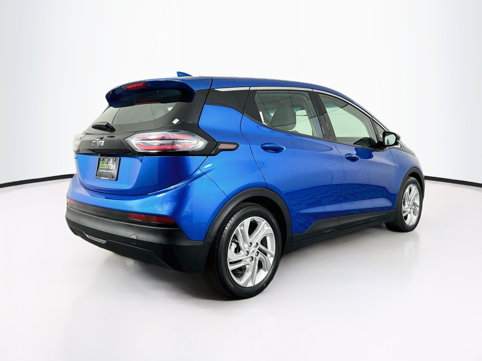 Used 2022 Chevrolet Bolt LT FWD image 9