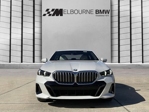 New 2026 BMW 530i 530i w/ M Sport Package image 2