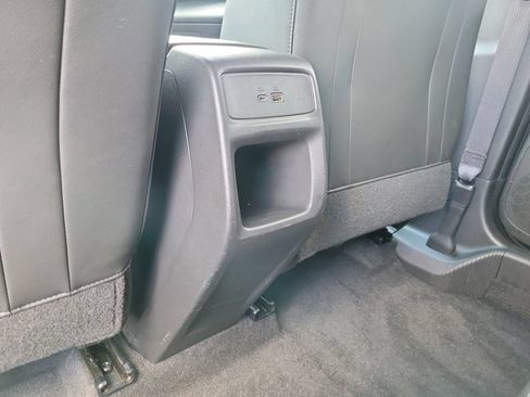Used 2025 Chevrolet Trax LT FWD image 14