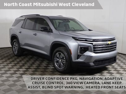 Used 2025 Chevrolet Traverse LT w/ Driver Confidence Package