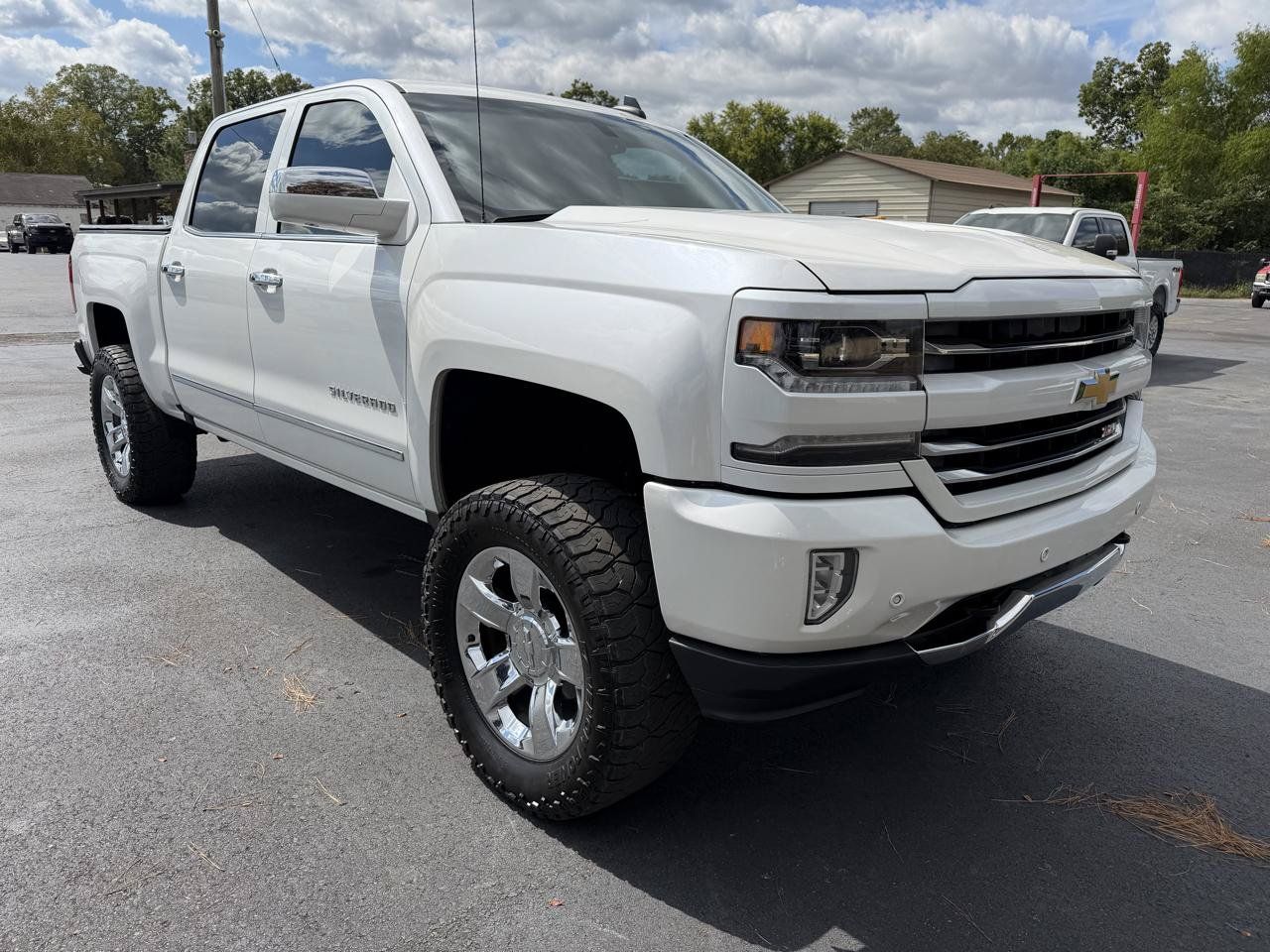 Used 2016 Chevrolet Silverado 1500 LTZ Z71 w/ LTZ Plus Package AWD/4WD image 6