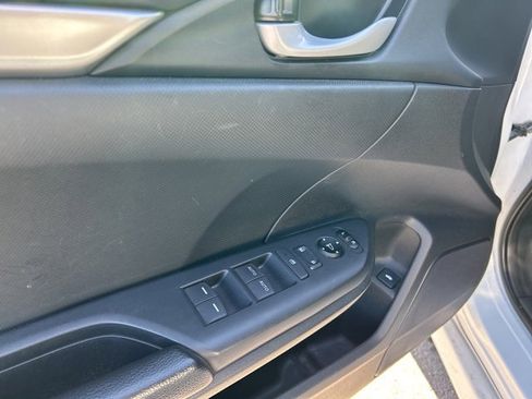 Used 2019 Honda Civic Sport image 11