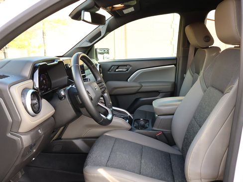 Certified 2024 Chevrolet Colorado ZR2 w/ Technology Package image 10