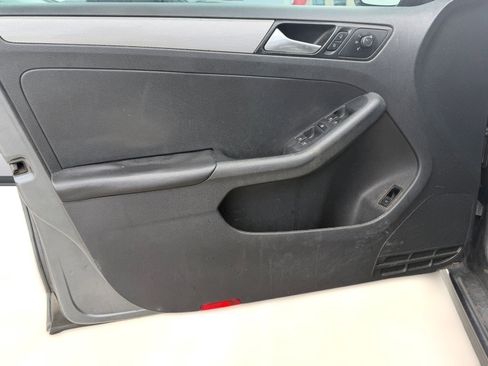 Used 2017 Volkswagen Jetta S FWD image 11