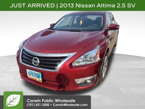 Used 2013 Nissan Altima 2.5 SV w/ 2.5SV Convenience Pkg FWD image 1