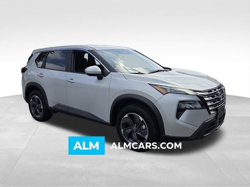 Used 2025 Nissan Rogue SV FWD image 1