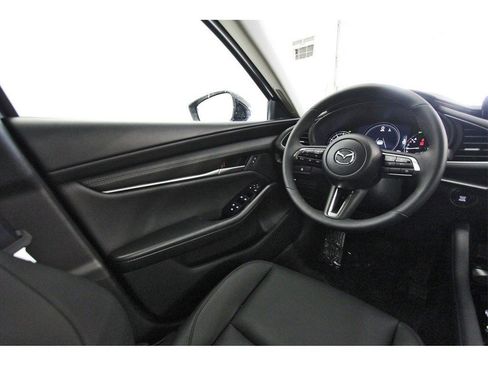 Certified 2025 MAZDA MAZDA3 s image 8