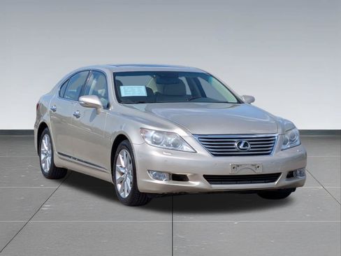 Used 2012 Lexus LS 460 AWD w/ Comfort Pkg image 7