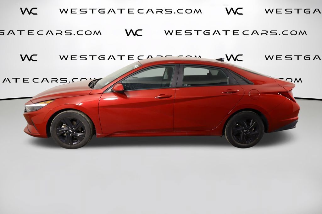 Used 2021 Hyundai Elantra Blue FWD image 5