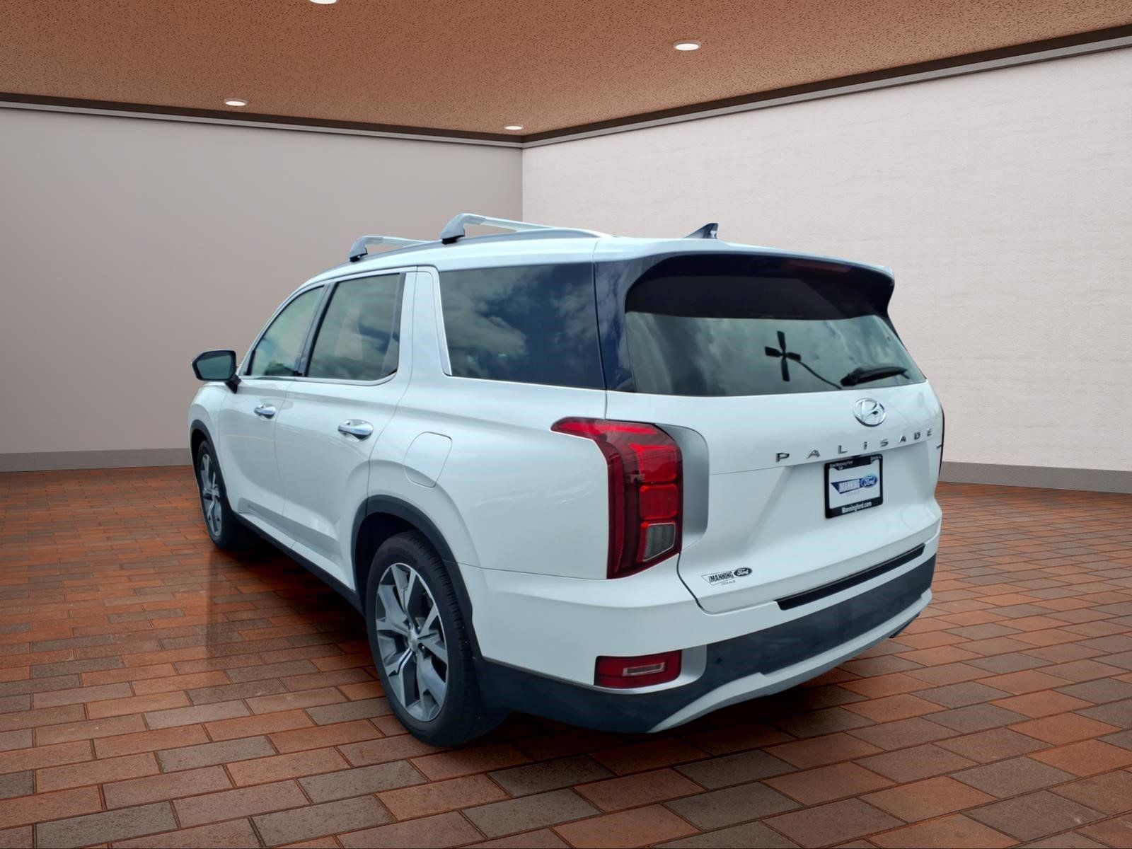 Used 2022 Hyundai Palisade SEL w/ 8P Bench Seat Package AWD/4WD image 6