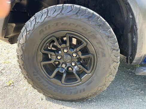 Used 2018 RAM 1500 Rebel w/ Luxury Group image 22