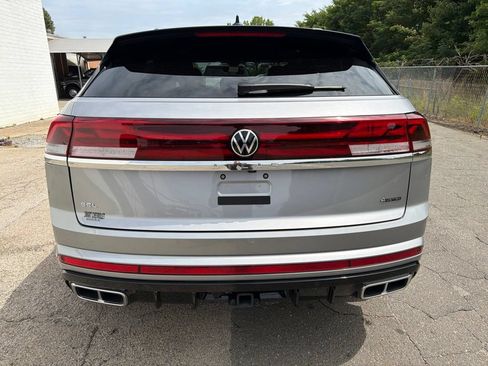Used 2025 Volkswagen Atlas Cross Sport SEL Premium R-Line AWD/4WD image 3