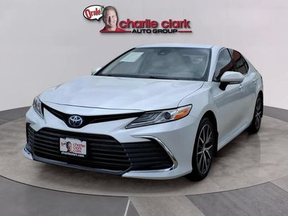 Used 2024 Toyota Camry XLE w/ Cold Weather Package