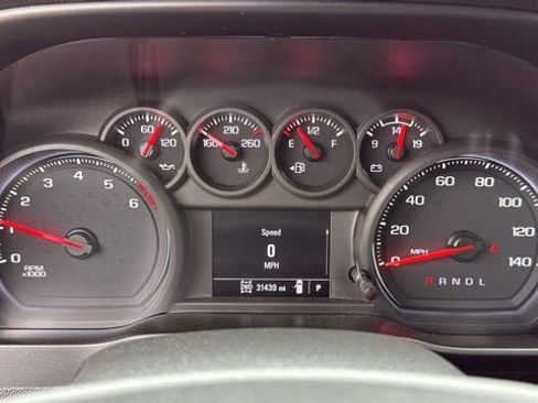 Used 2021 GMC Sierra 1500 4x4 Crew Cab w/ Sierra Value Package image 16