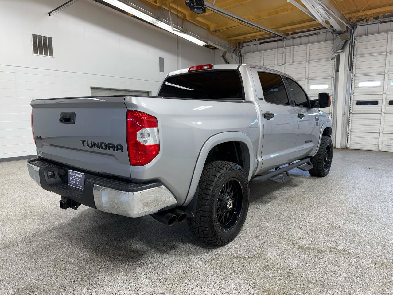 Used 2018 Toyota Tundra Limited AWD/4WD image 6