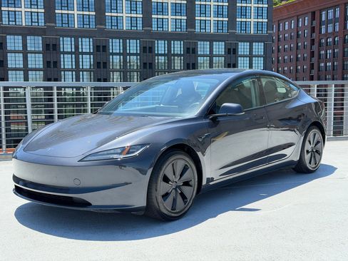 Used 2025 Tesla Model 3 Long Range AWD/4WD image 1