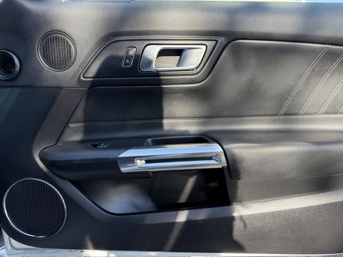 Used 2019 Ford Mustang Premium image 44