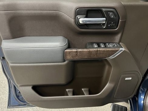 Used 2021 GMC Sierra 1500 Denali w/ Denali Ultimate Package image 22