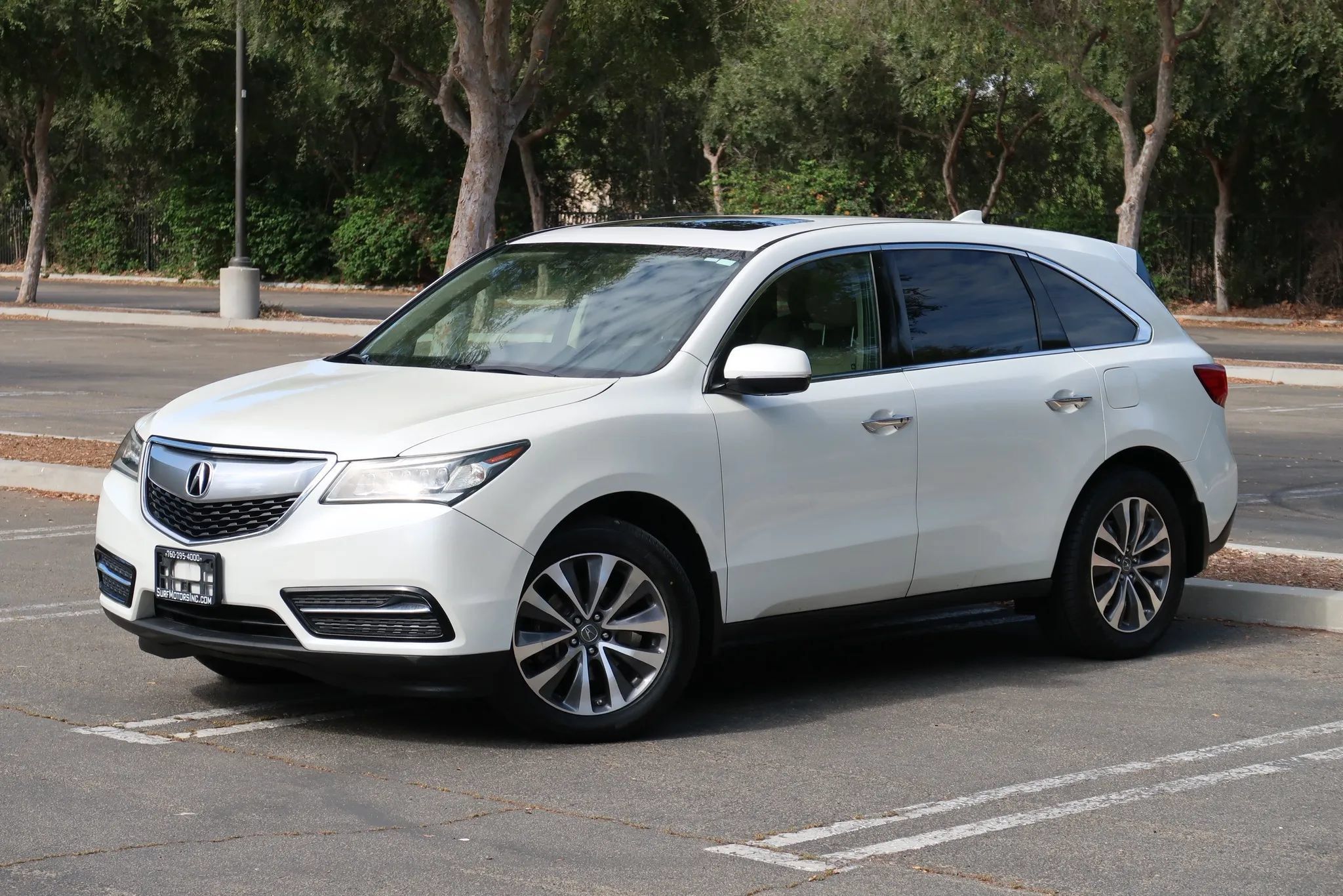 Used 2015 Acura MDX w/ Technology Package FWD image 4