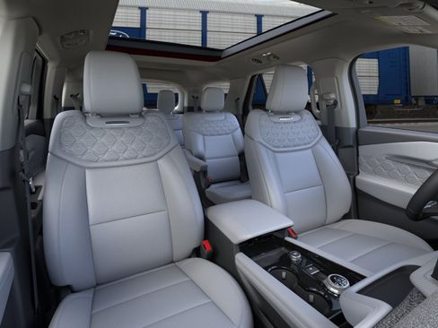 New 2026 Ford Explorer Platinum image 10