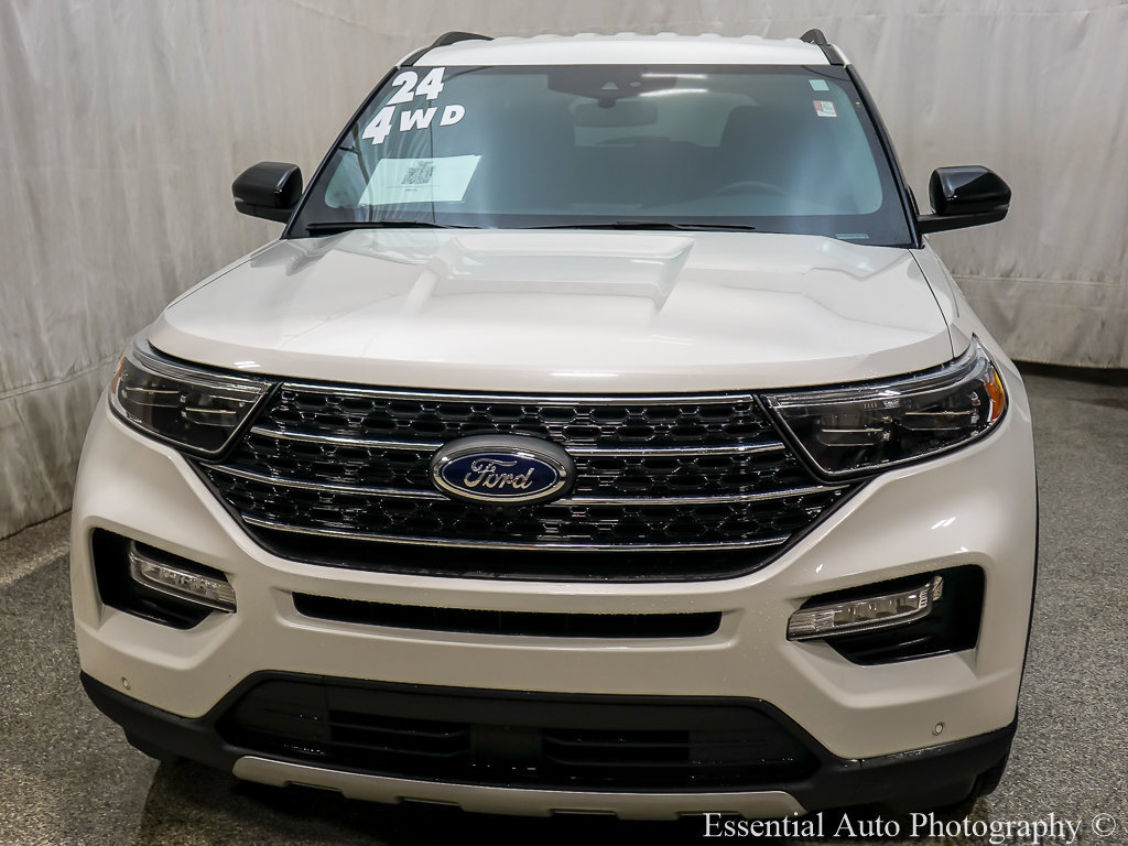 Certified 2024 Ford Explorer XLT w/ Equipment Group 202A AWD/4WD image 5