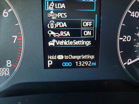 Used 2025 Toyota Corolla LE image 20