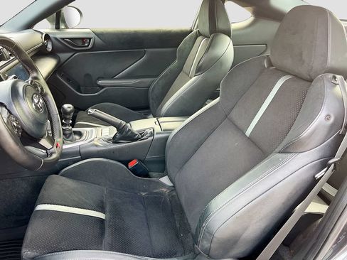 Used 2024 Toyota GR86 Premium RWD image 20