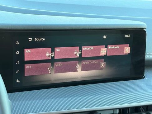 Used 2025 Nissan Murano SV AWD/4WD image 17