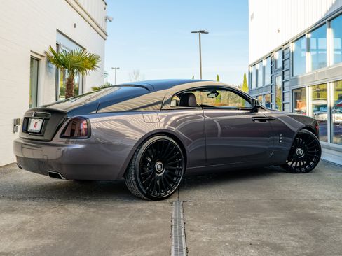 Used 2016 Rolls-Royce Wraith image 9