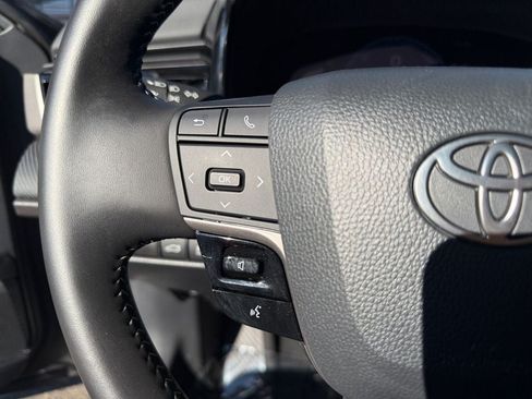 Used 2025 Toyota Camry SE w/ Multimedia Upgrade Package FWD image 15