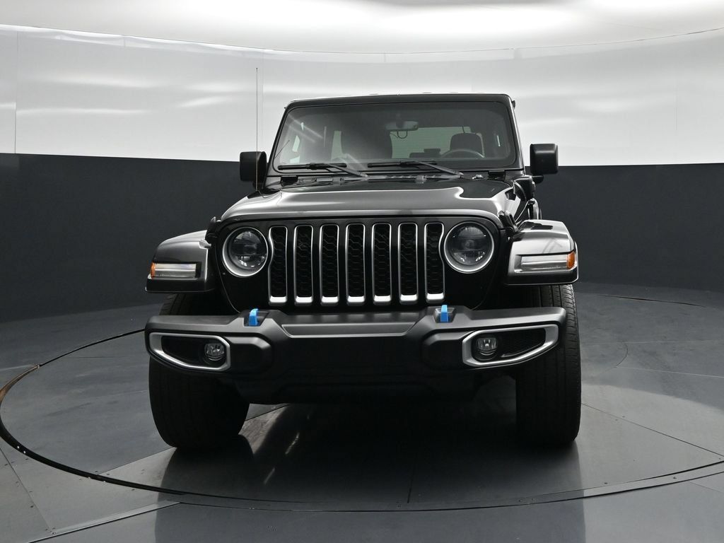 Used 2023 Jeep Wrangler Unlimited Sahara AWD/4WD image 18